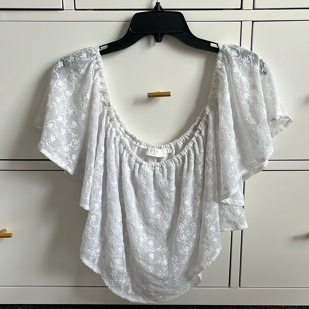 ASTR Off The Shoulder Eyelit Top